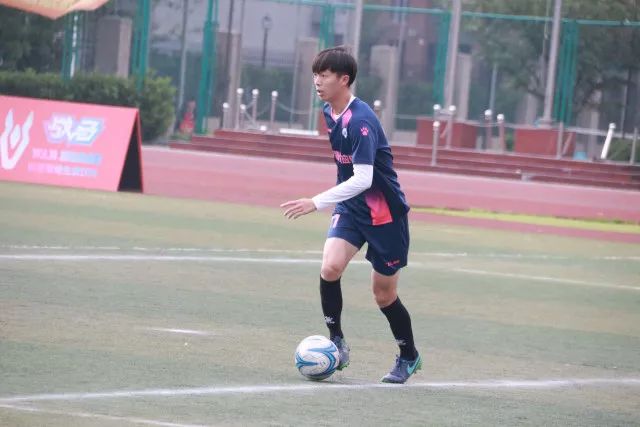 浙江1-0万隆全场数据：浙江队9射4正、控球率47%